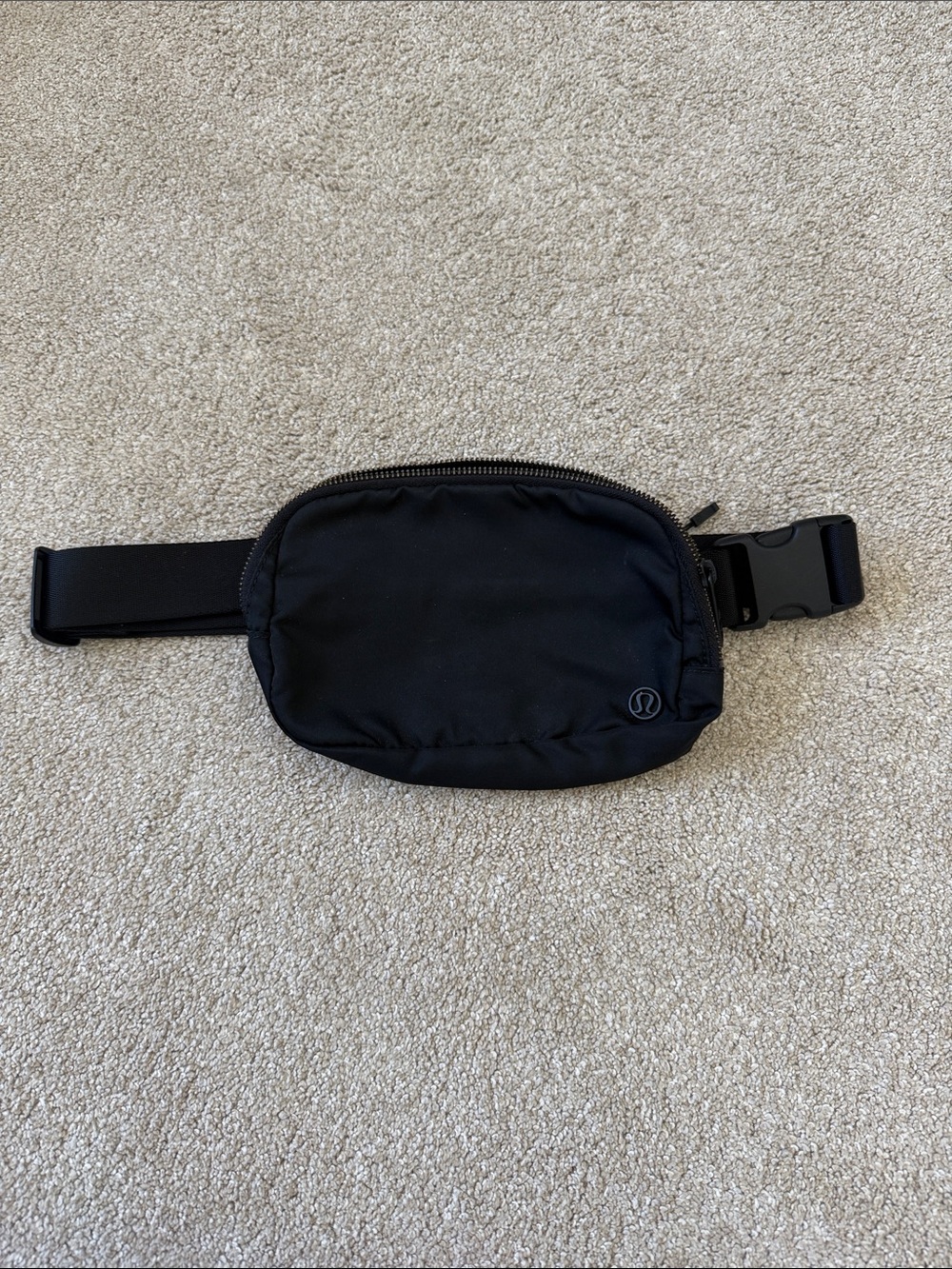 lululemon athletica belt bag